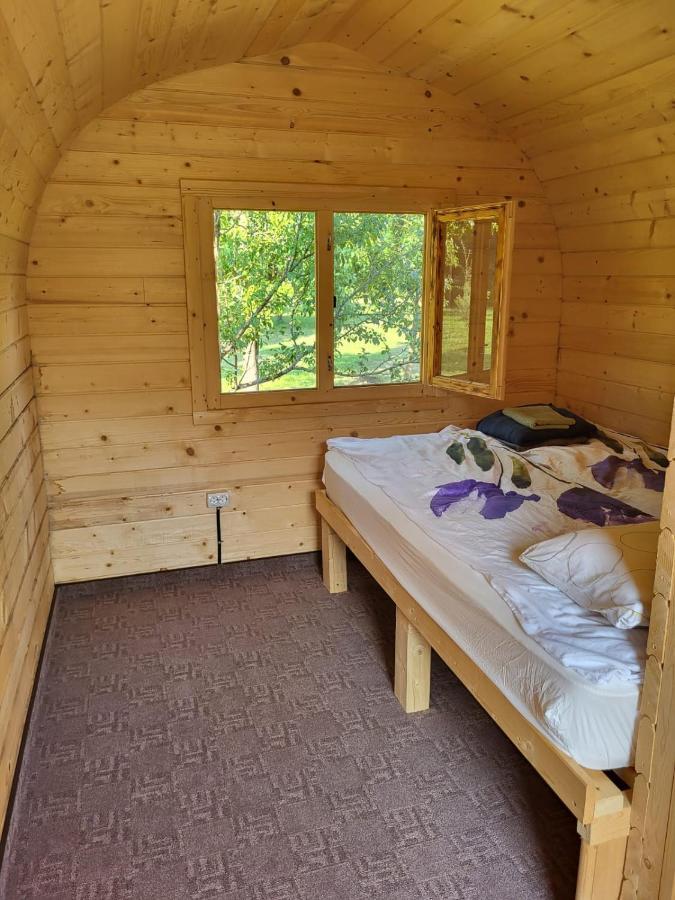 Cristel Casuta Fara Ganduri Hotell Mesentea Exteriör bild